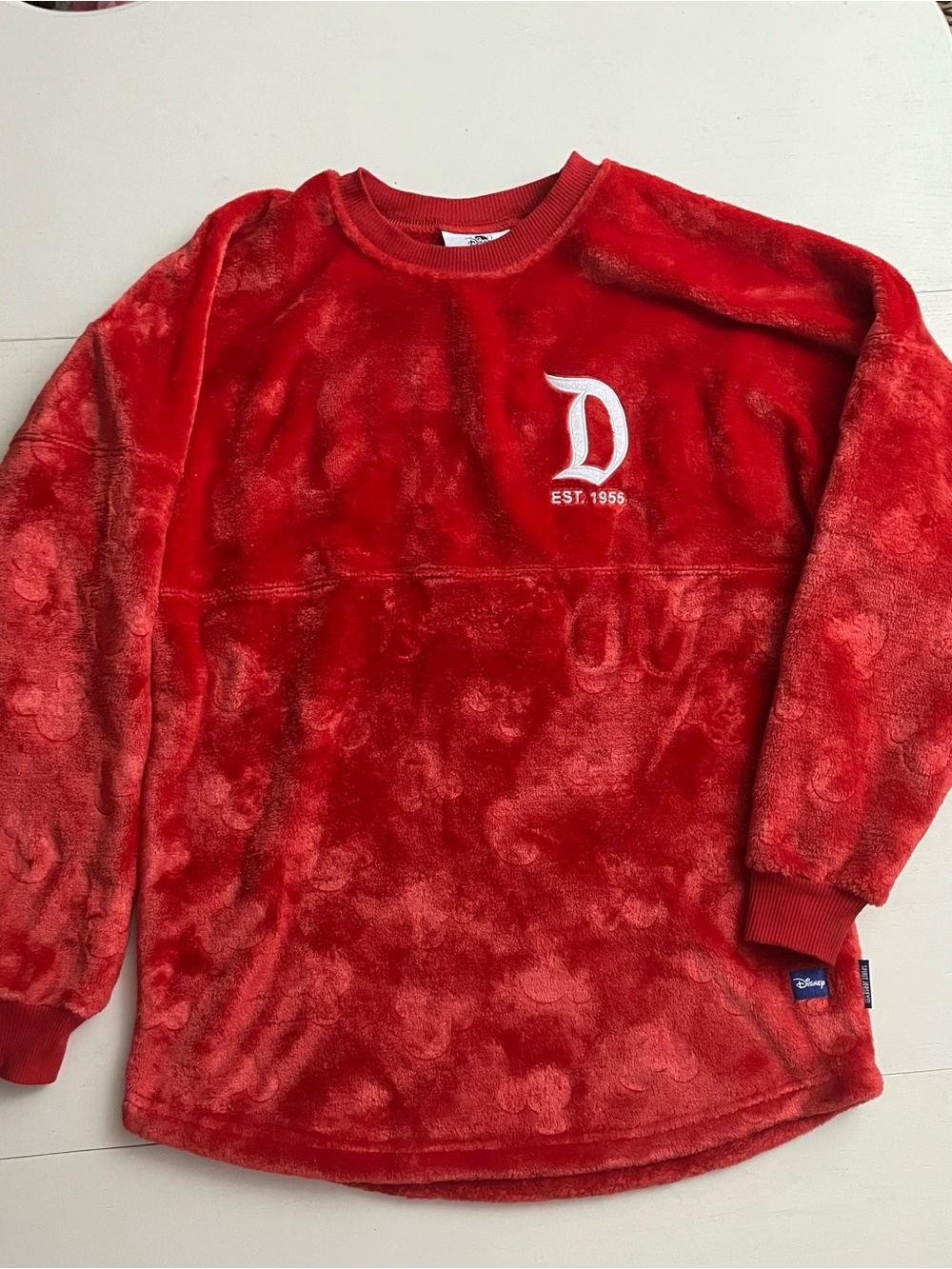 Disneyland Resort Mickey Mouse Icon
Plush / Fleece Red Spirit Jersey